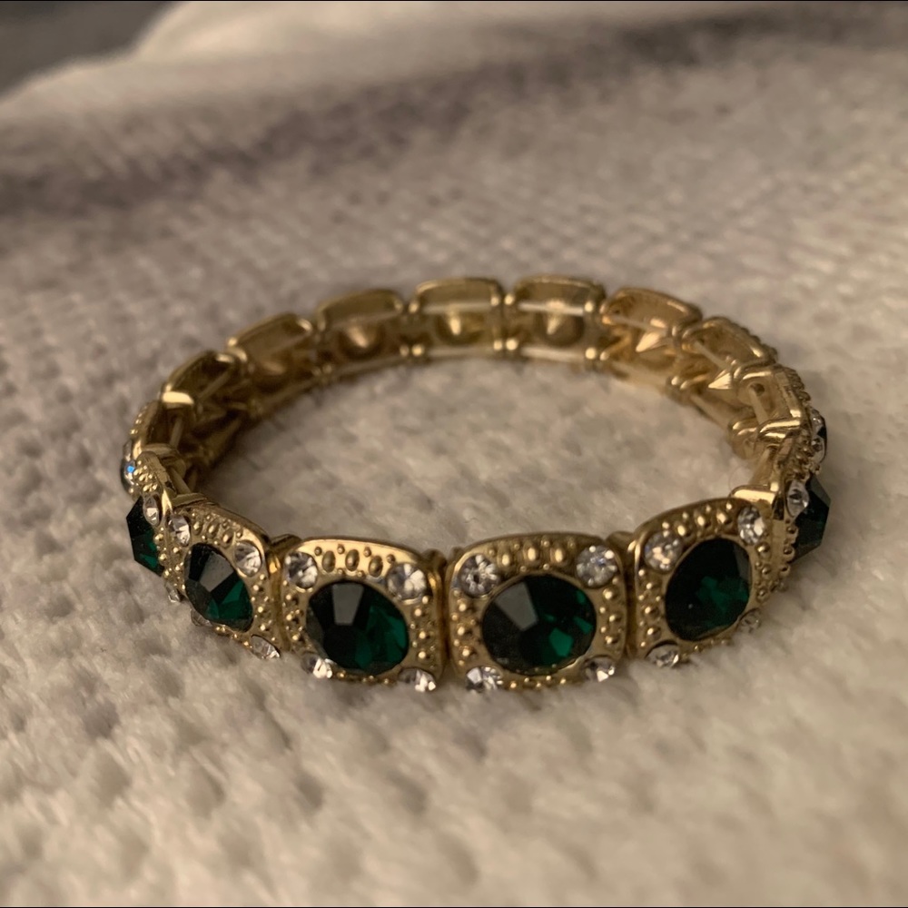 Green bracelet from Buckle